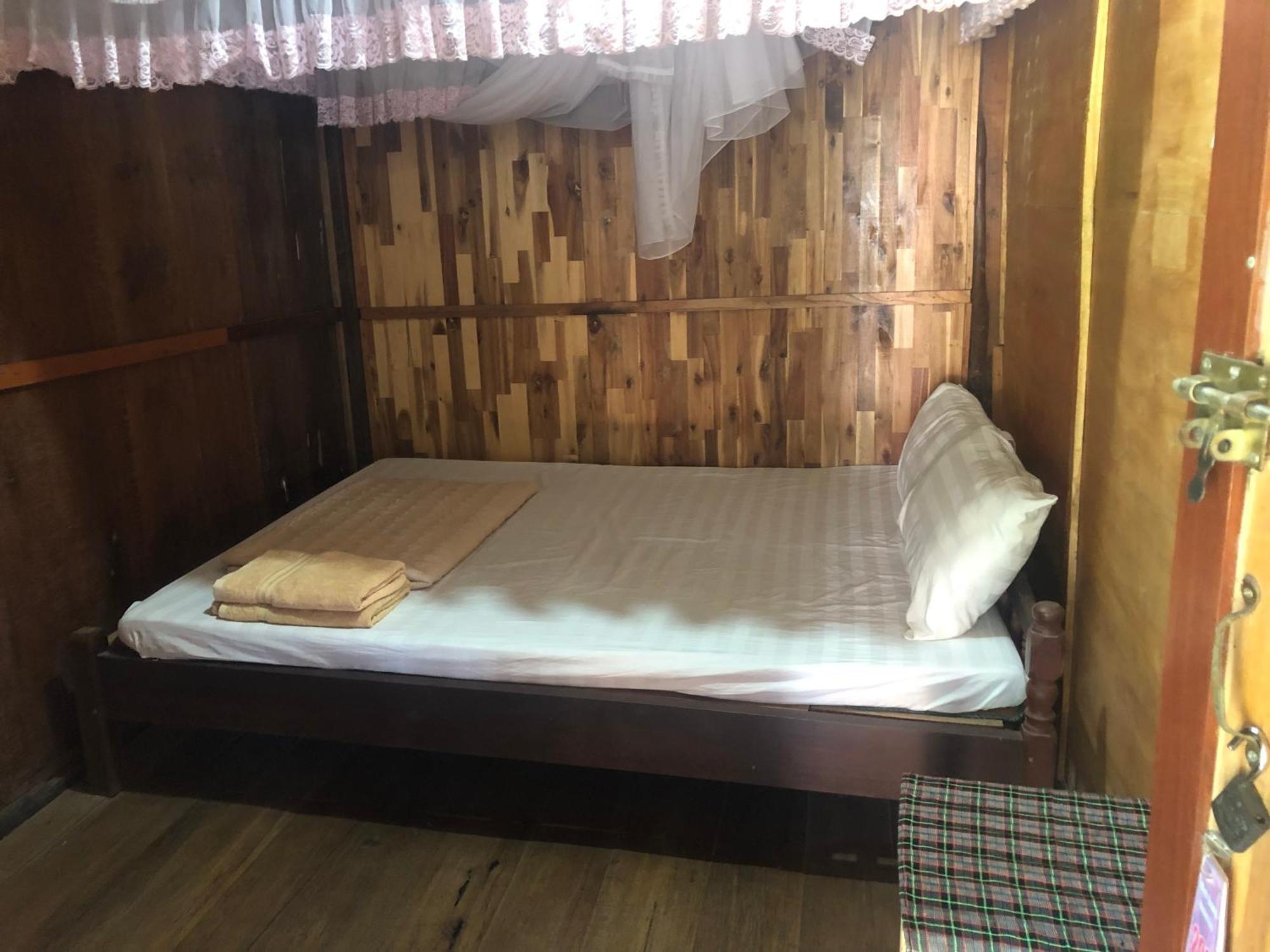 Minh Quang Homestay Ba Be Exteriör bild